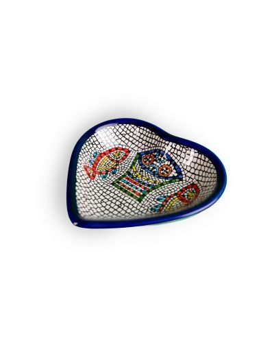 Plat rond en forme de cœur en céramique artisanale de Palestine (Hébron)